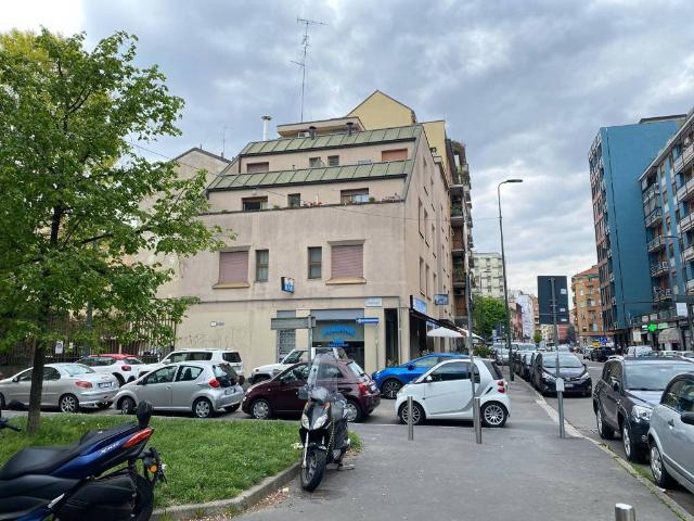 Appartamento in affitto a Municipio 4, Milano
