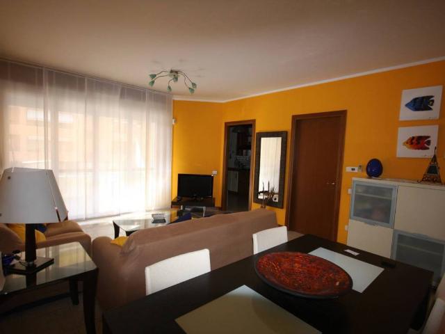 Appartamento in affitto a Municipio 4, Milano