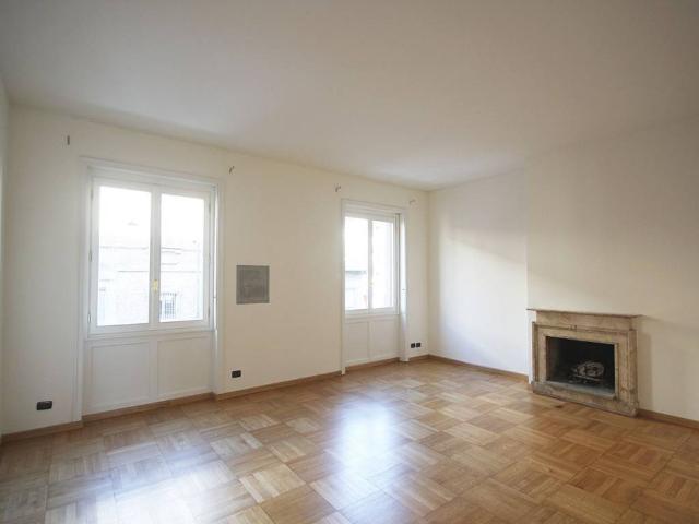 Appartamento in affitto a Municipio 1, Milano