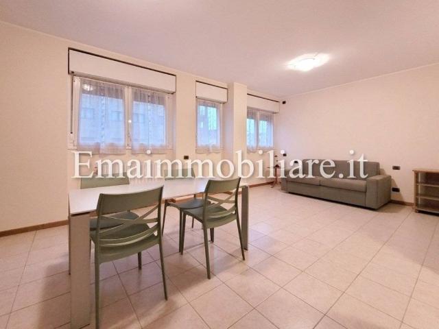 Appartamento in affitto a Municipio 9, Milano