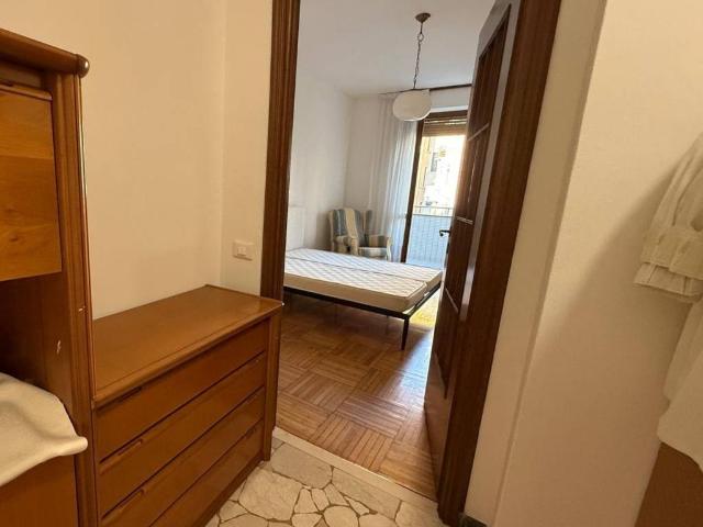 Appartamento in affitto a Municipio 4, Milano