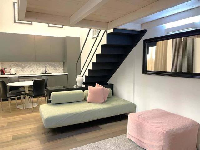 Appartamento in affitto a Centrale, Milano