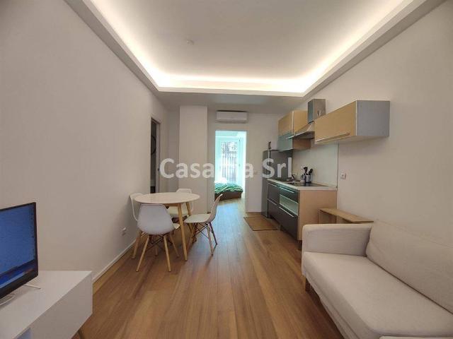 Appartamento in affitto a Municipio 6, Milano