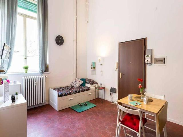 Appartamento in affitto a Municipio 9, Milano