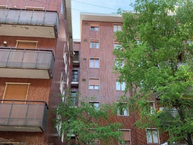 Appartamento in affitto a Municipio 7, Milano
