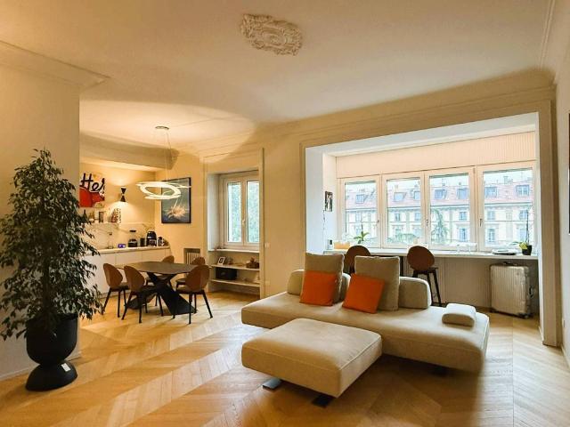 Appartamento in affitto a Centro storico, Milano