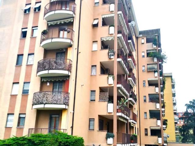 Appartamento in affitto a Municipio 9, Milano