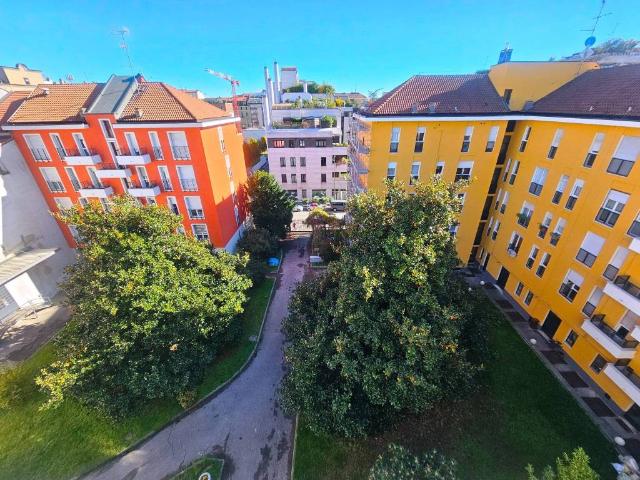 Appartamento in affitto a Centro storico, Milano