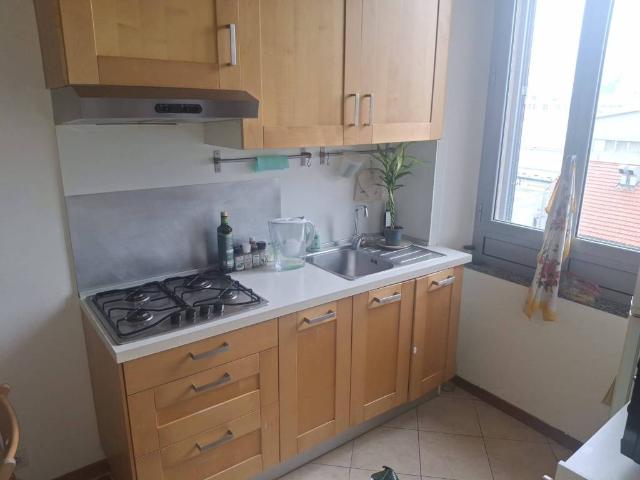 Appartamento in affitto a Municipio 9, Milano