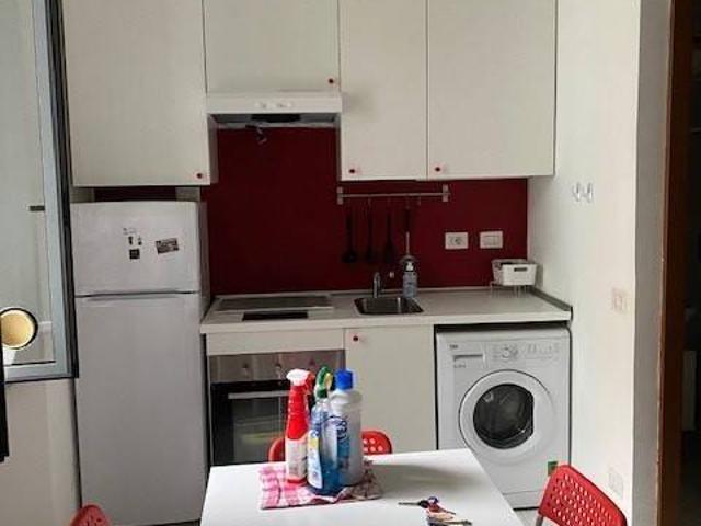 Appartamento in affitto a Municipio 9, Milano