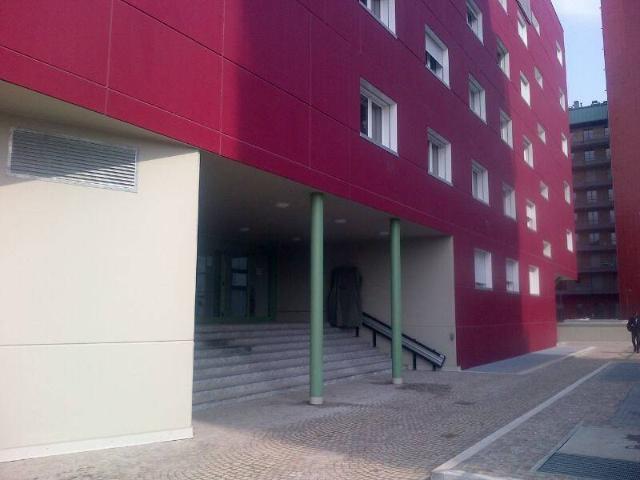 Appartamento in affitto a Municipio 9, Milano