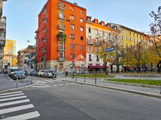 Appartamento in affitto a Municipio 9, Milano