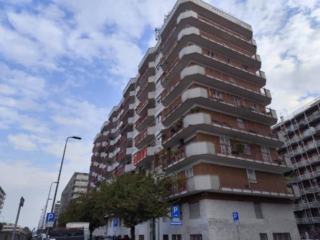 Appartamento in affitto a Municipio 2, Milano