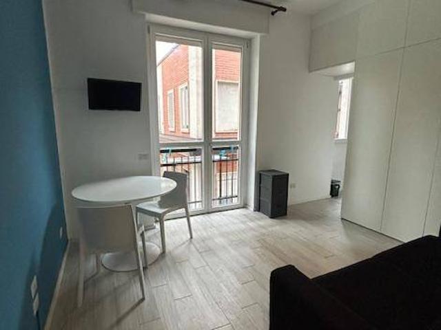 Appartamento in affitto a Municipio 9, Milano