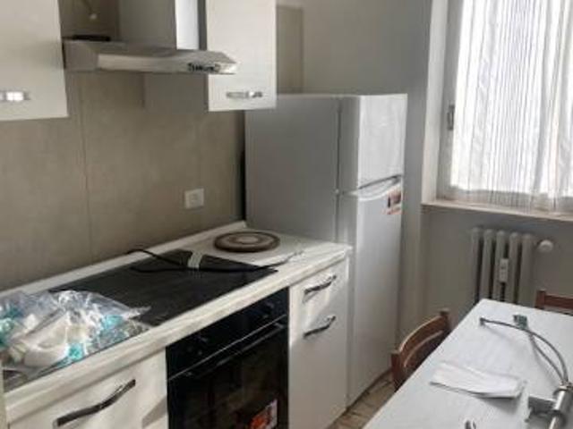 Appartamento in affitto a Municipio 4, Milano