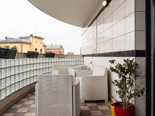 Appartamento in affitto a Municipio 4, Milano