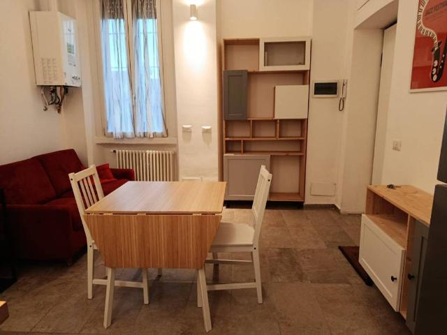 Appartamento in affitto a Municipio 9, Milano