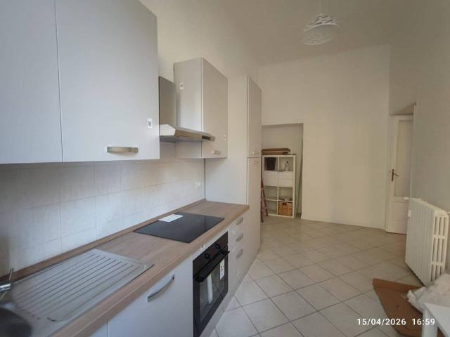 Appartamento in affitto a Municipio 4, Milano