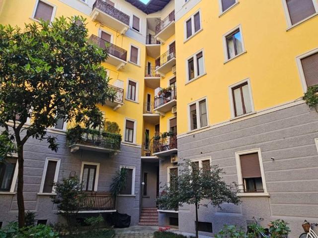Appartamento in affitto a Municipio 8 di Milano, Milano