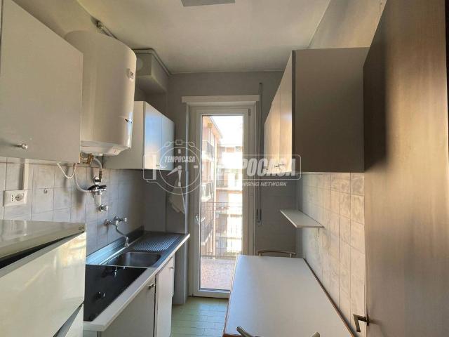 Appartamento in affitto a Municipio 9, Milano
