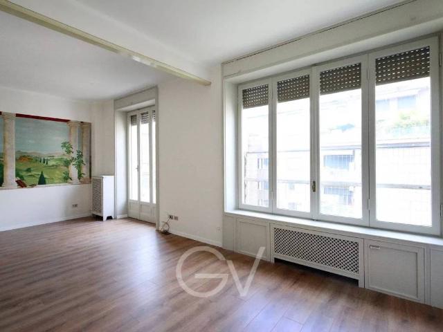 Appartamento in affitto a Centro storico, Milano