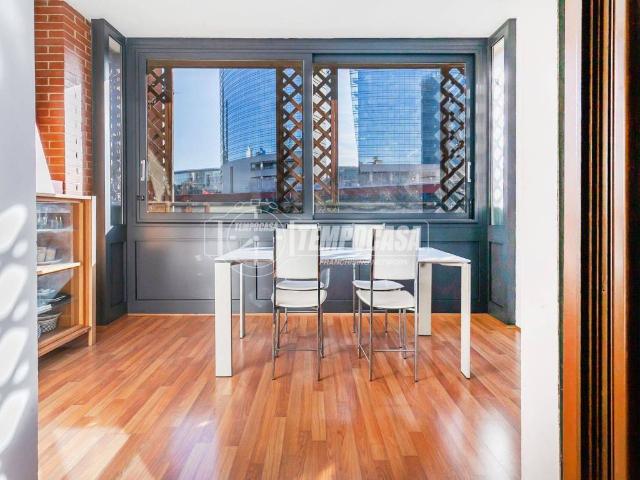 Appartamento in affitto a Municipio 9, Milano