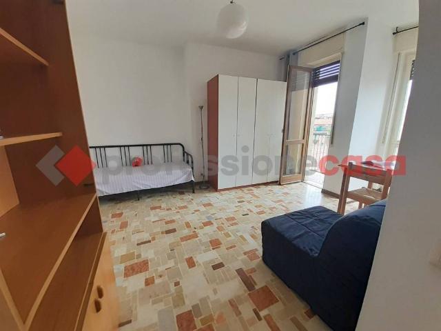 Appartamento in affitto a Municipio 9, Milano