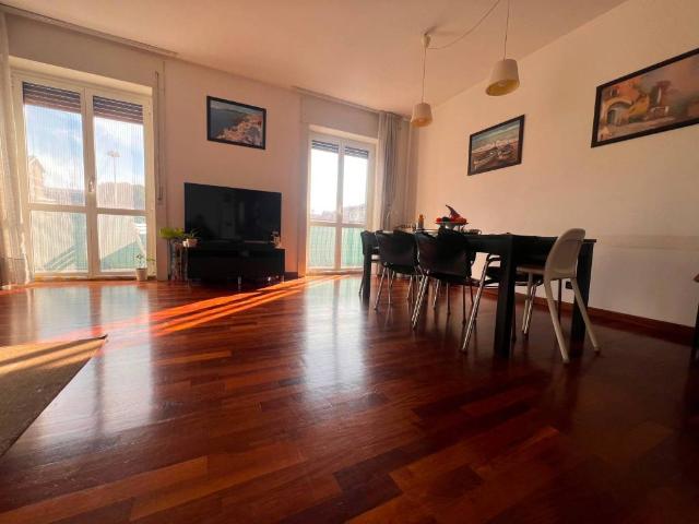 Appartamento in affitto a Isola, Milano