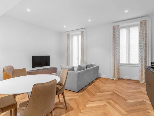 Appartamento in affitto a Centro storico, Milano