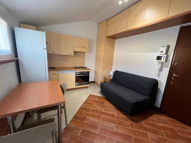 Appartamento in affitto a Municipio 8 di Milano, Milano