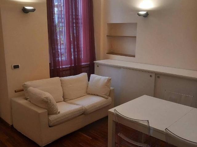 Appartamento in affitto a Municipio 4, Milano