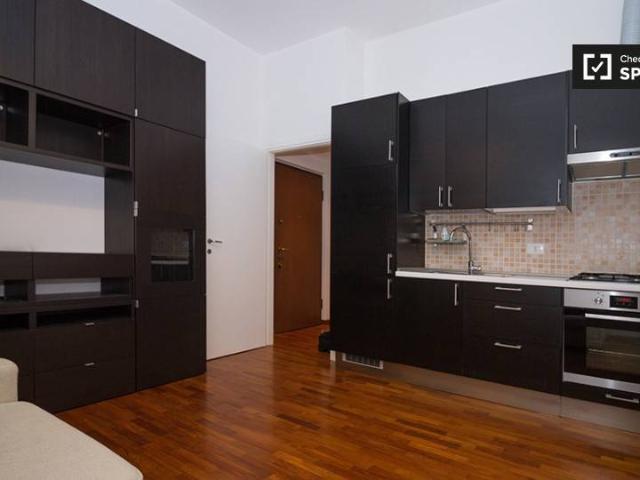 Appartamento in affitto a Ticinese, Milano