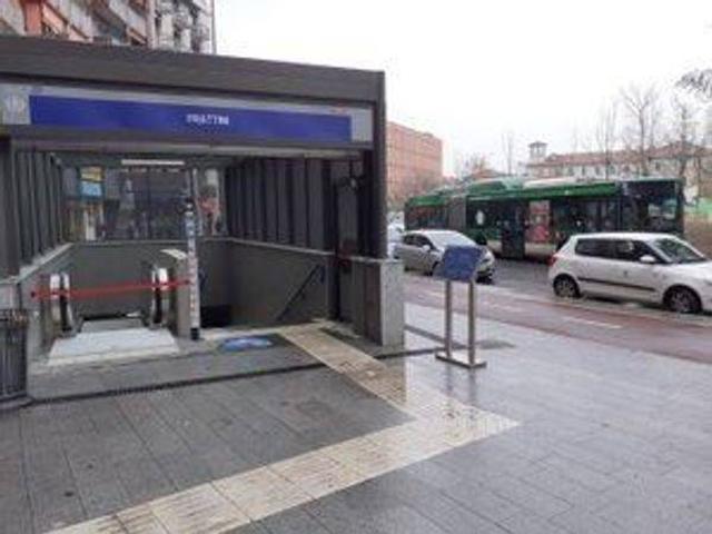 Appartamento in affitto a Municipio 6, Milano