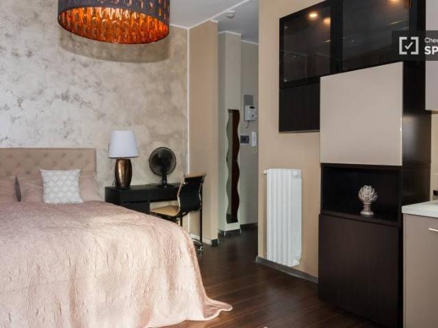 Appartamento in affitto a Giambellino, Milano