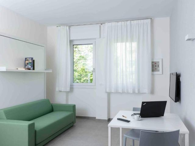 Appartamento in affitto a Municipio 4, Milano