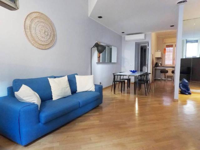 Appartamento in affitto a Centro storico, Milano