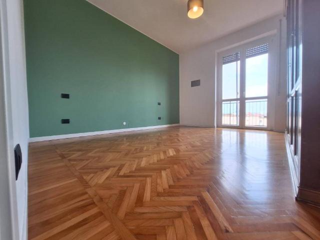 Appartamento in affitto a Municipio 2, Milano