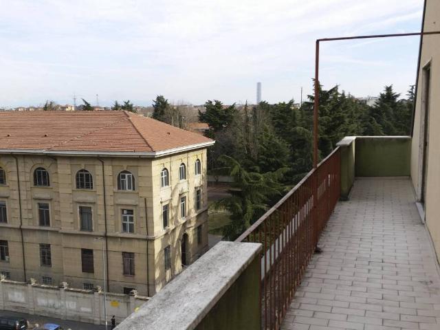 Appartamento in affitto a Forze Armate, Milano