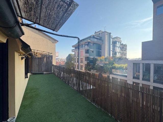 Appartamento in affitto a Ticinese, Milano