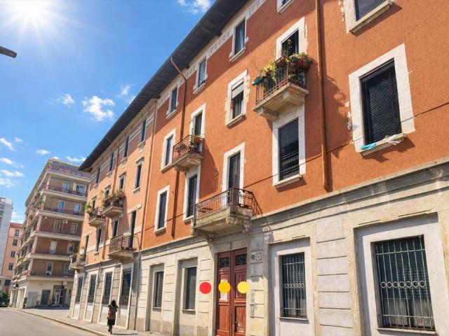 Appartamento in affitto a Municipio 9, Milano