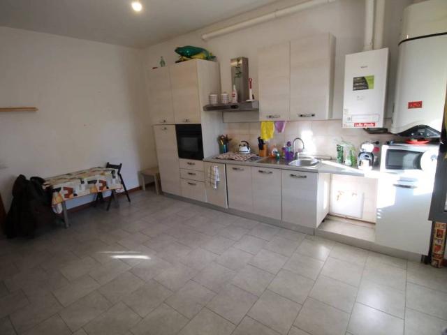 Appartamento in affitto a Municipio 9, Milano