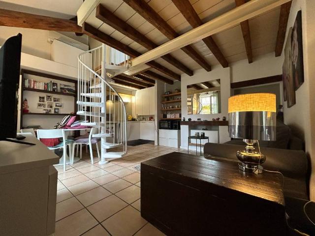 Appartamento in affitto a Navigli, Milano