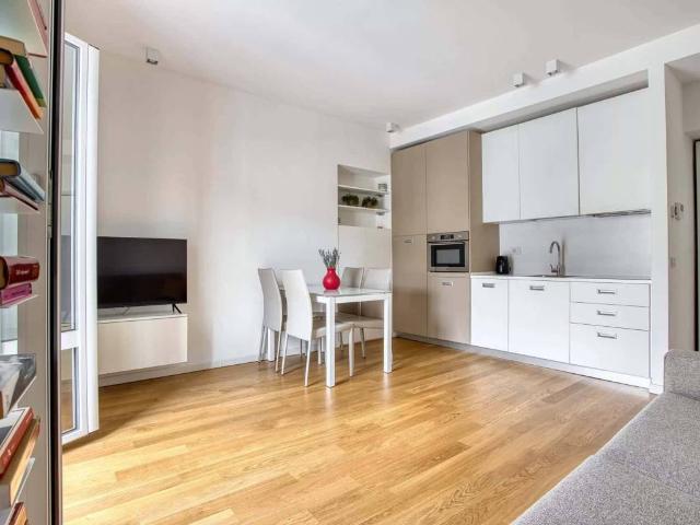 Appartamento in affitto a Porta Volta, Milano