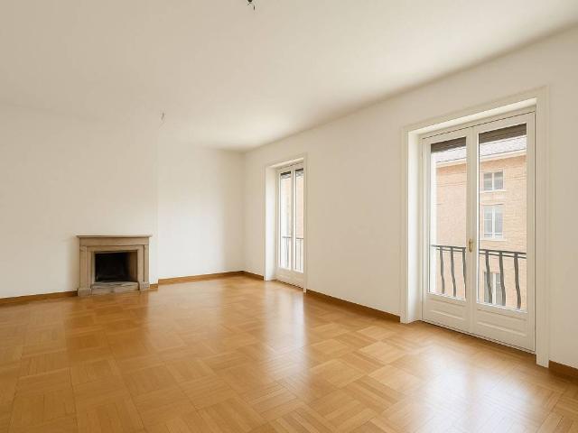 Appartamento in affitto a Centro storico, Milano