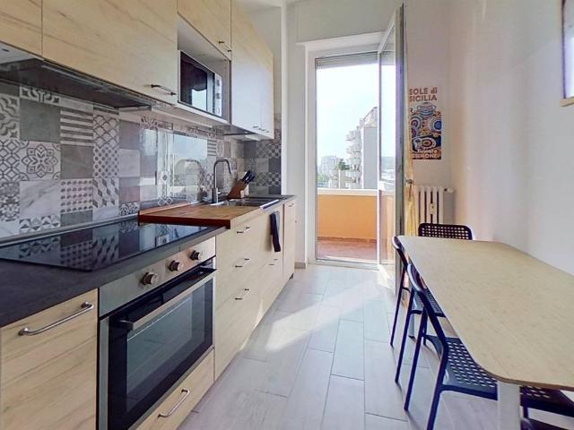 Appartamento in affitto a Municipio 9, Milano