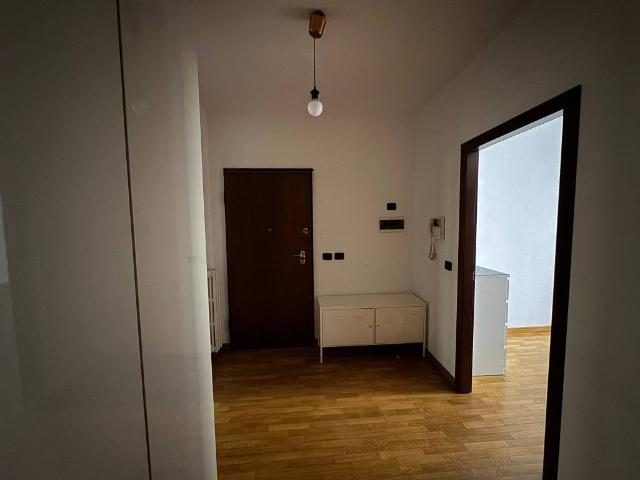 Appartamento in affitto a Municipio 1, Milano