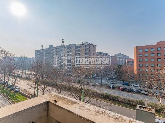 Appartamento in affitto a Municipio 9, Milano