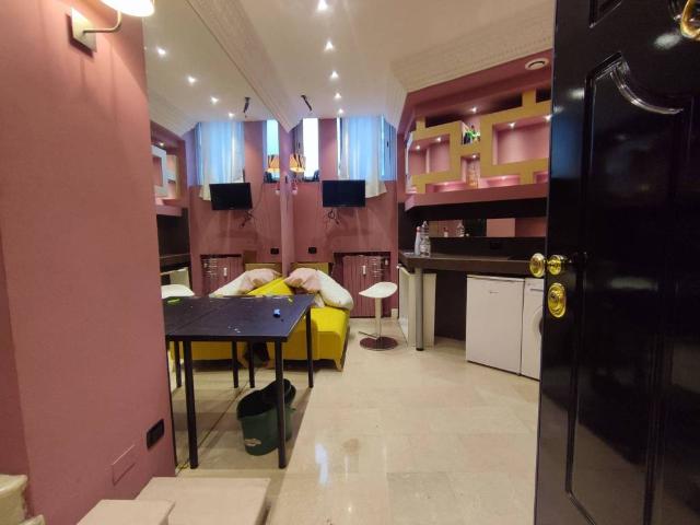 Appartamento in affitto a Municipio 6, Milano