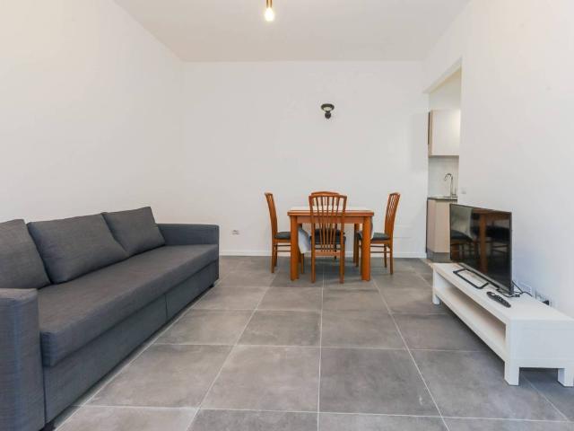 Appartamento in affitto a Municipio 9, Milano