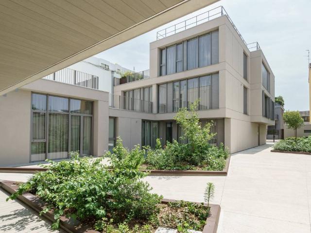 Appartamento in affitto a Municipio 6, Milano